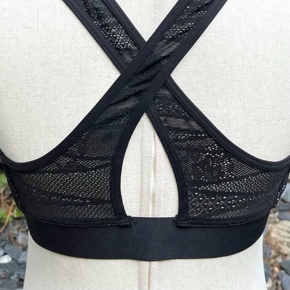 NWOT Victoria Sport “The Player” Lace Overlay Criss-cross Racerback Sports Bra - Picture 11 of 16